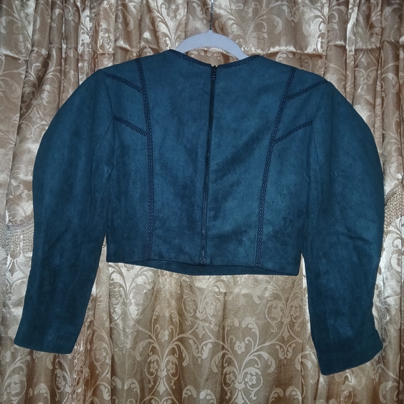 BCBGMaxAzria Green Embroidered Crop Top - Picture 4 of 8